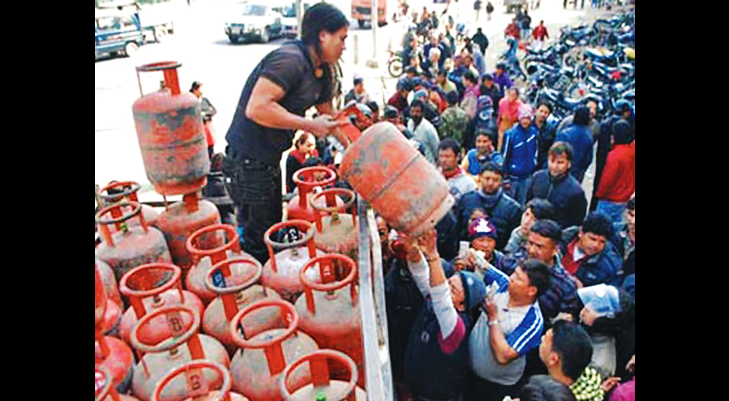 Cooking gas ‘shortage’ starts to grip Kathmandu Valley