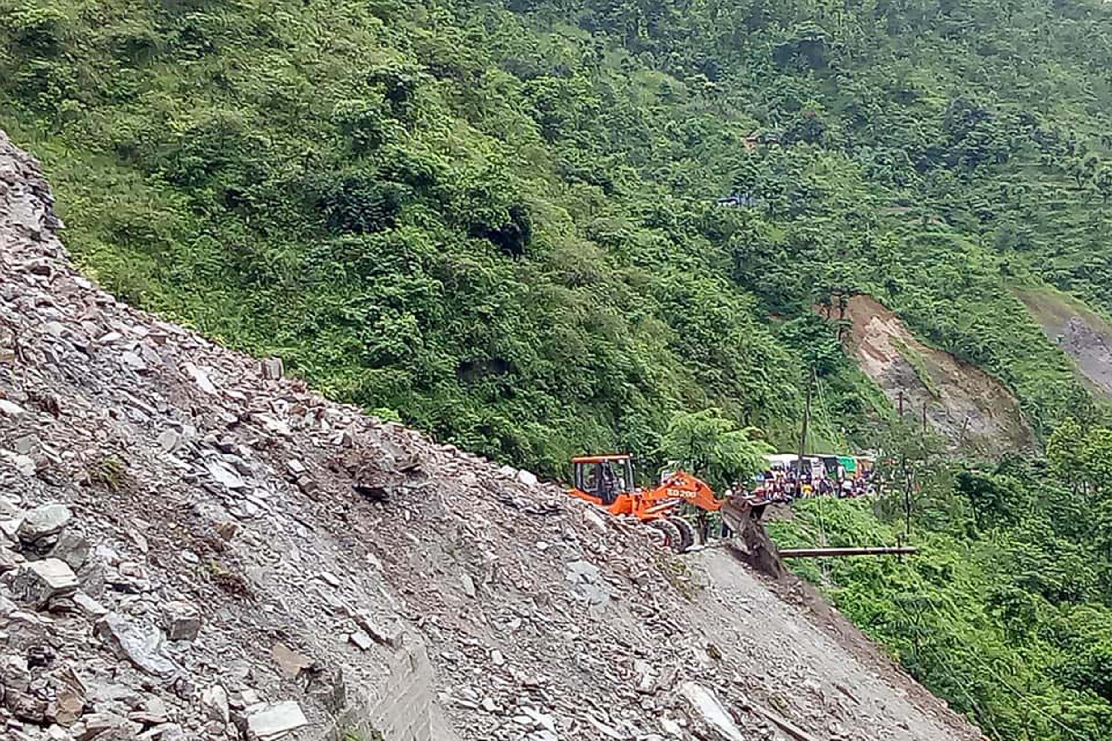 Landslides obstruct Narayangadh-Muglin road section