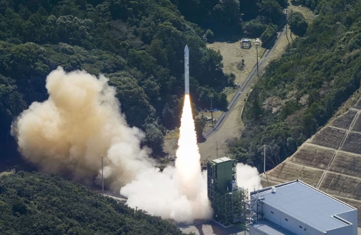 日本スペースワンカイロスロケット、初飛行中爆発