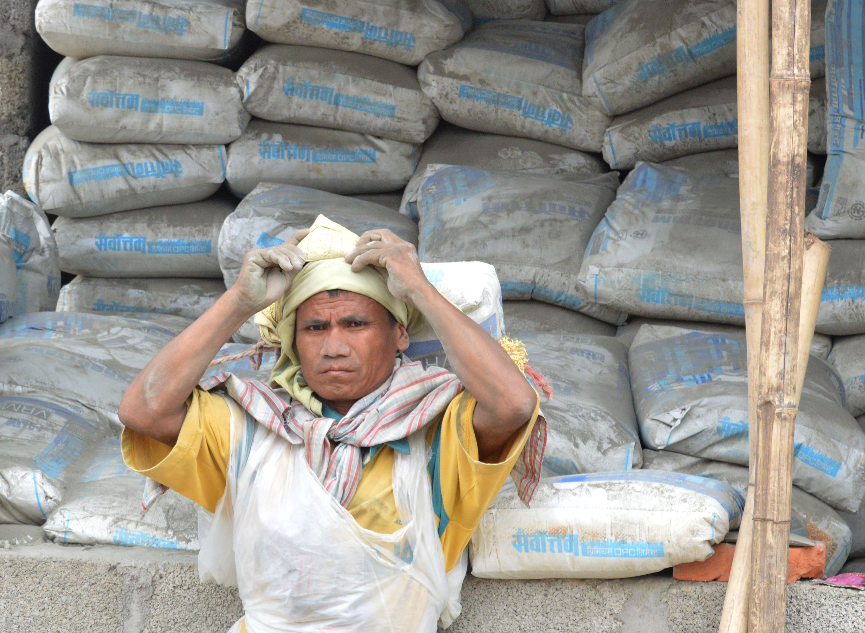 Government officials, experts argue over proposed cement standards