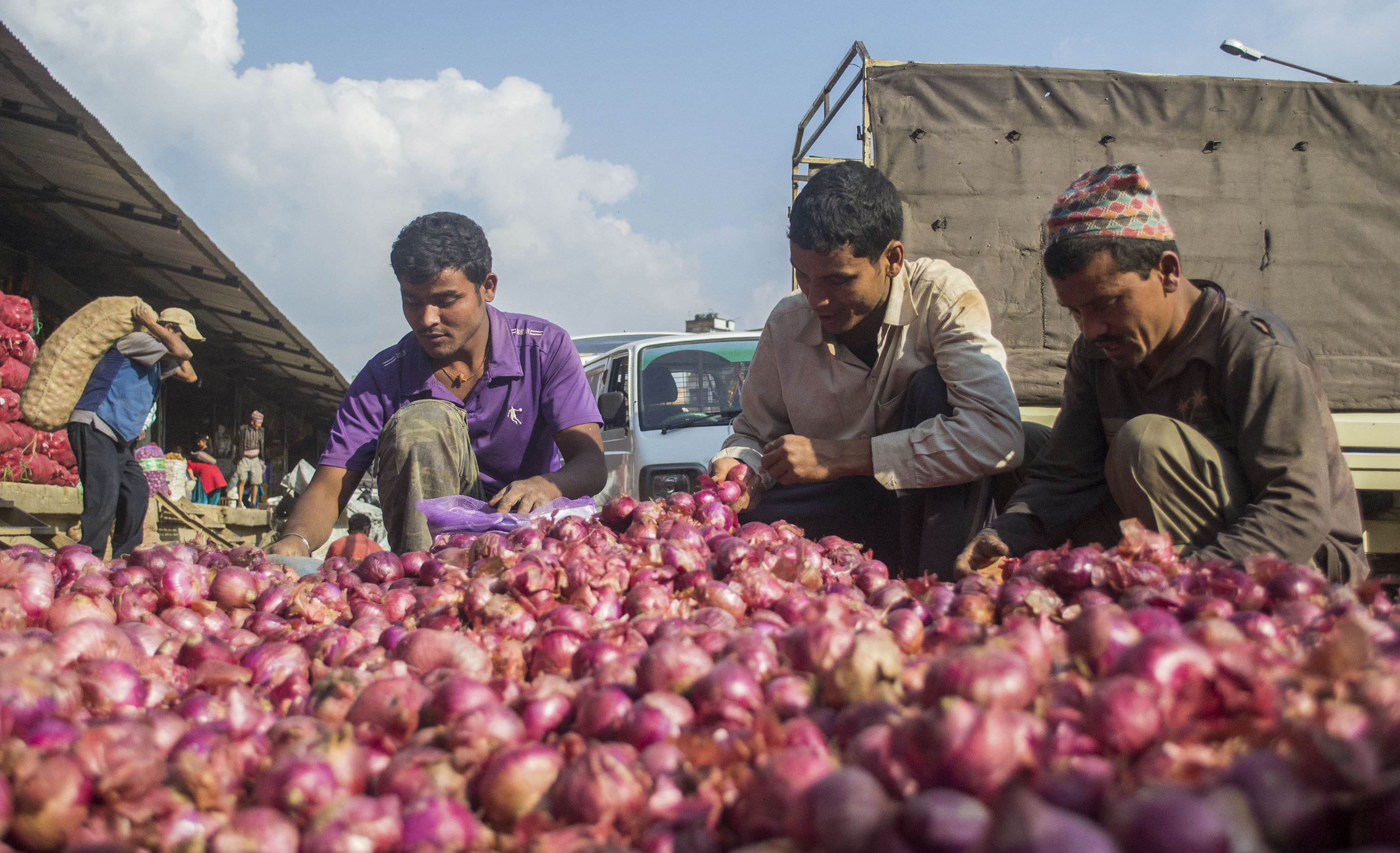 Traders in Nepal cease import of onions and vegetables from India due to the government's imposition of a 13% VAT.