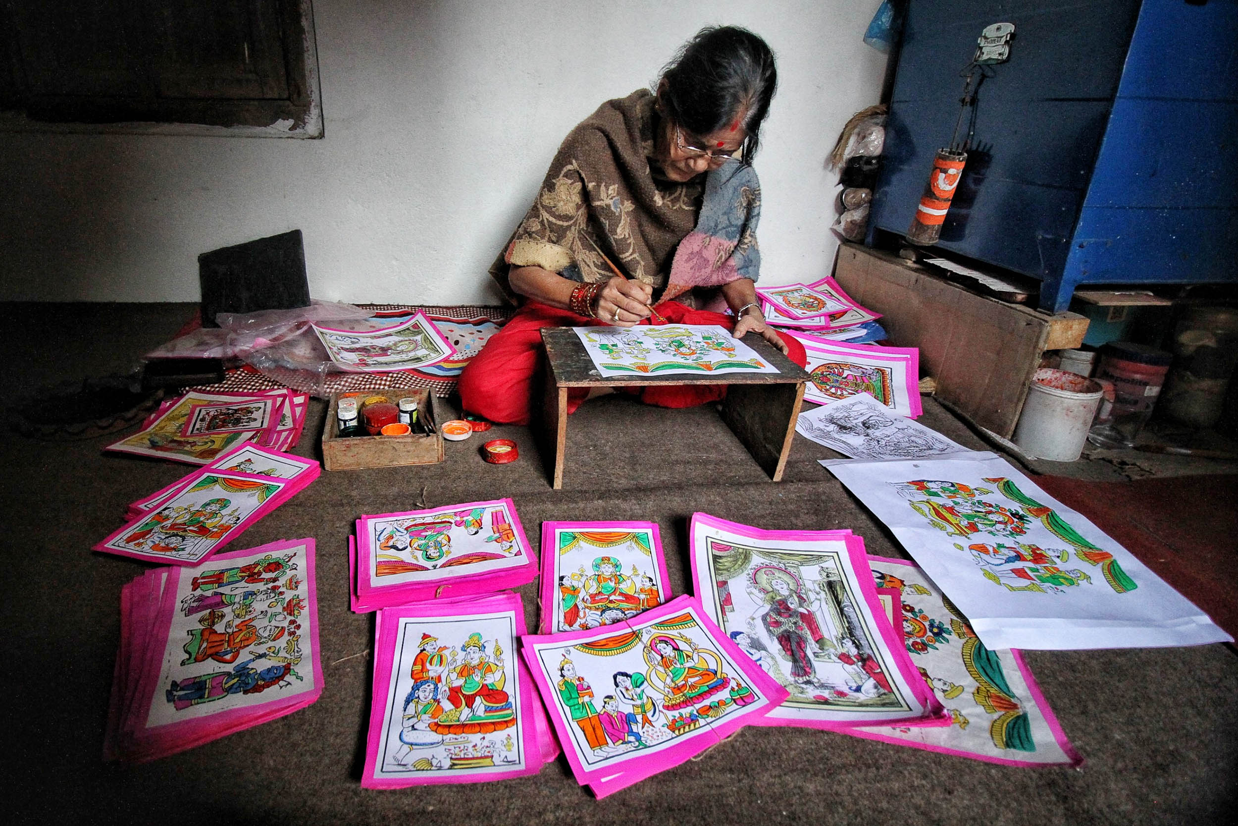 Snake puja hi-res stock photography and images - Alamy