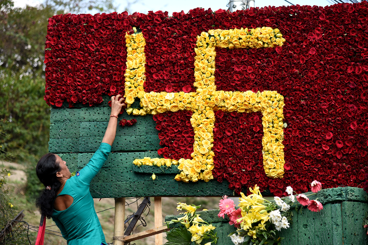 Thoranam or Flower decorations, Kerala