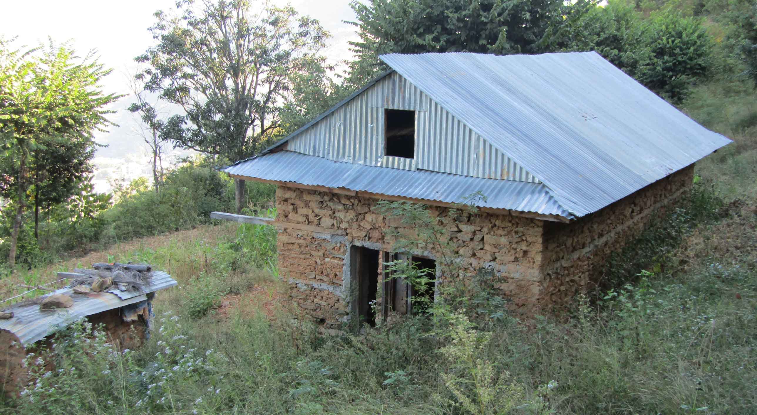 Many earthquake survivors left reconstruction work incomplete after receiving a housing grant