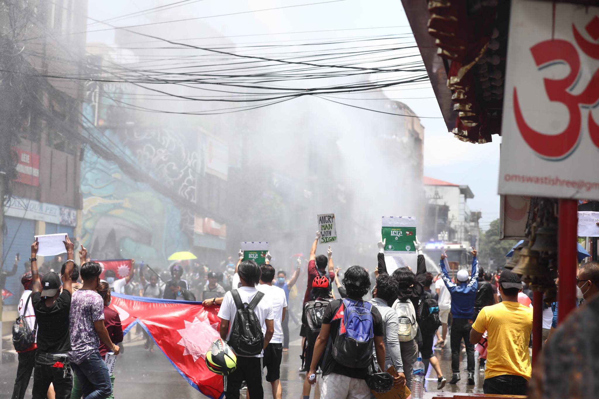 Police Use Teargas Water Cannons To Disperse Protesters 