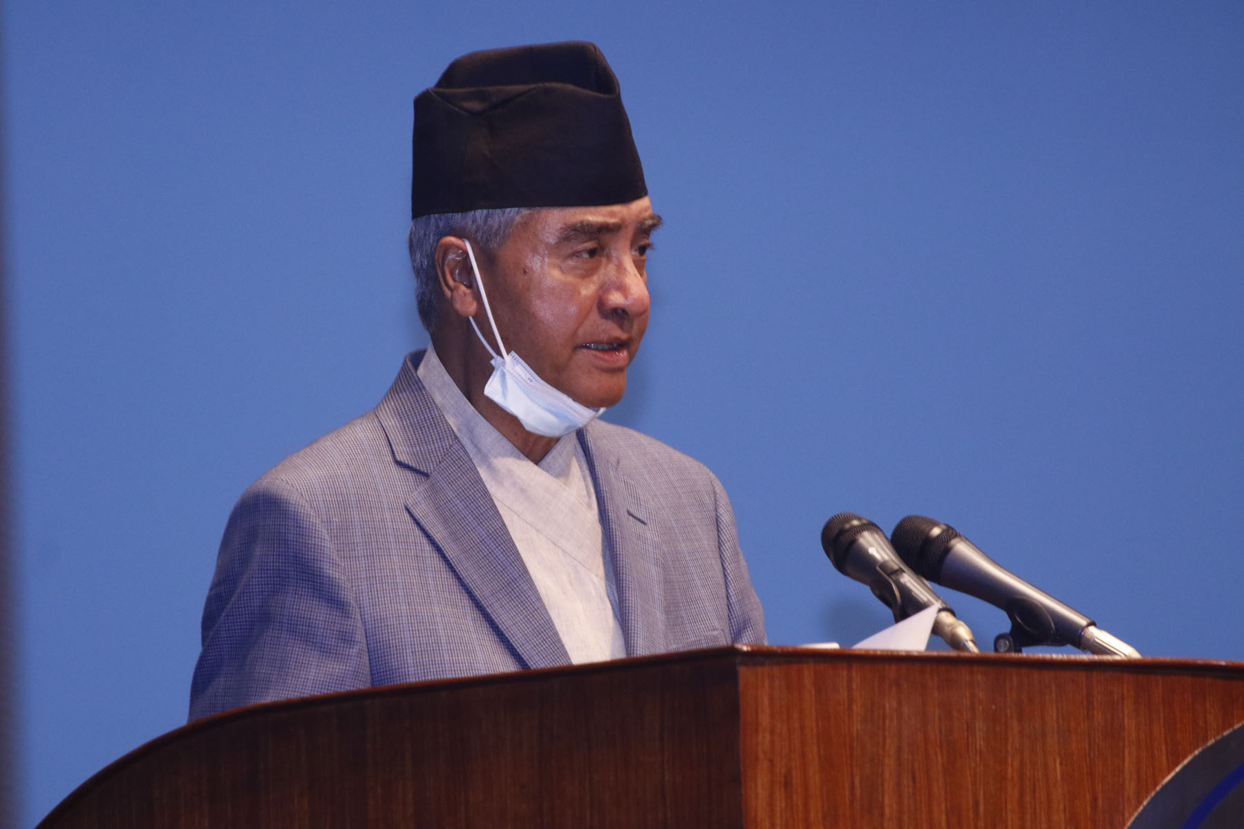 Deuba wins vote of confidence in the reinstated House