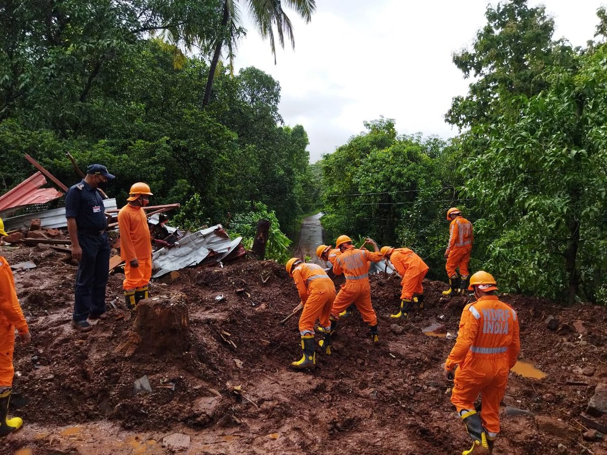 Torrential rains kill over 160 in India, dozens trapped in landslides