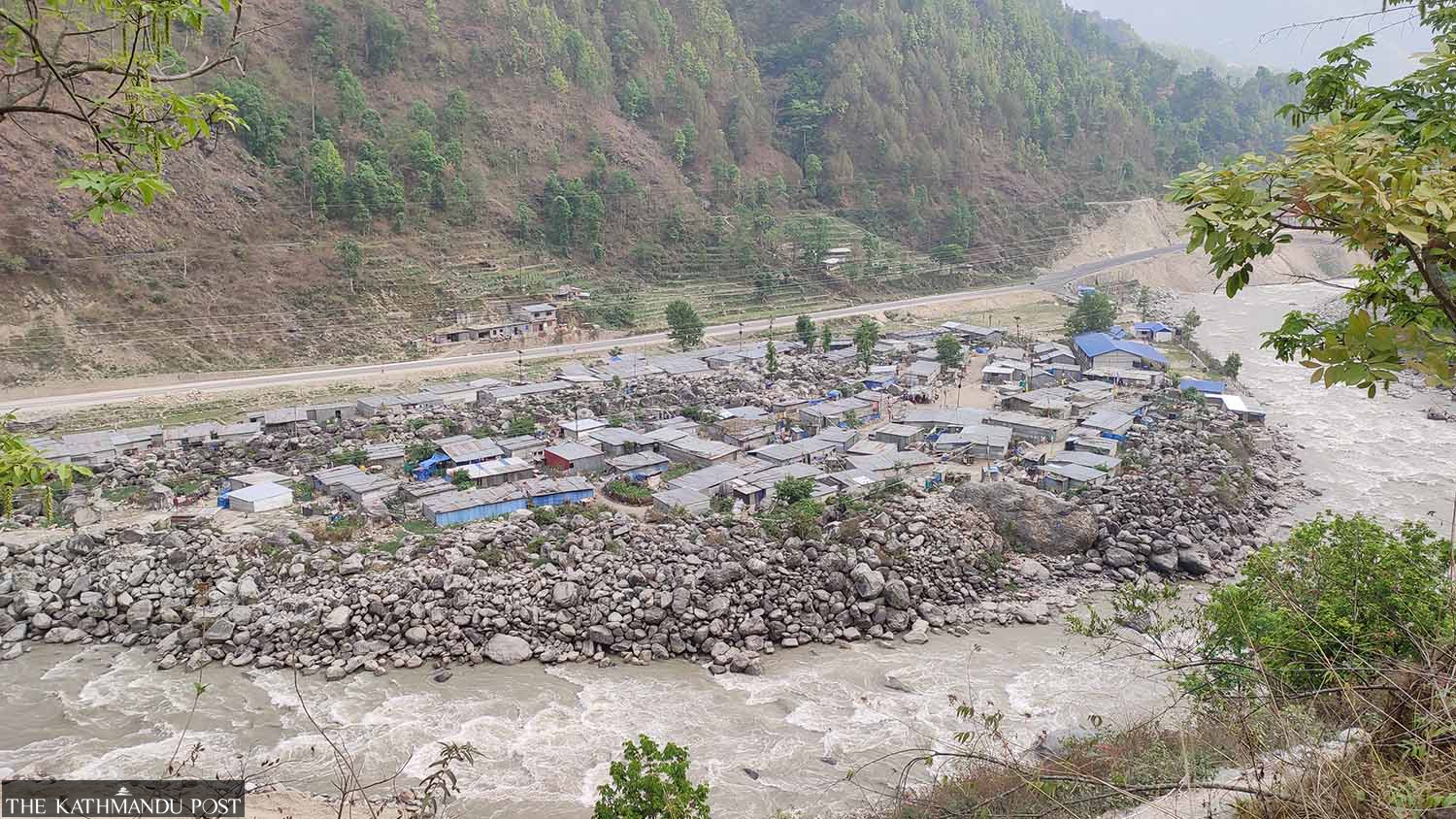 People who were displaced by the earthquake in Rassa are still waiting for resettlement