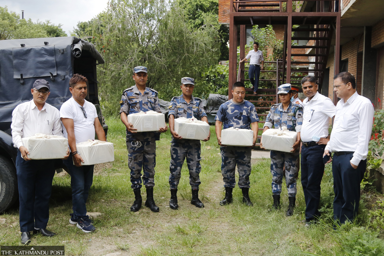 Gold smuggling via international airport hints at big collusion
