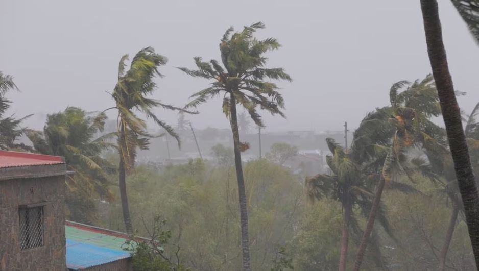 Cyclone Freddy toll surpasses 300 as Mozambique counts bodies