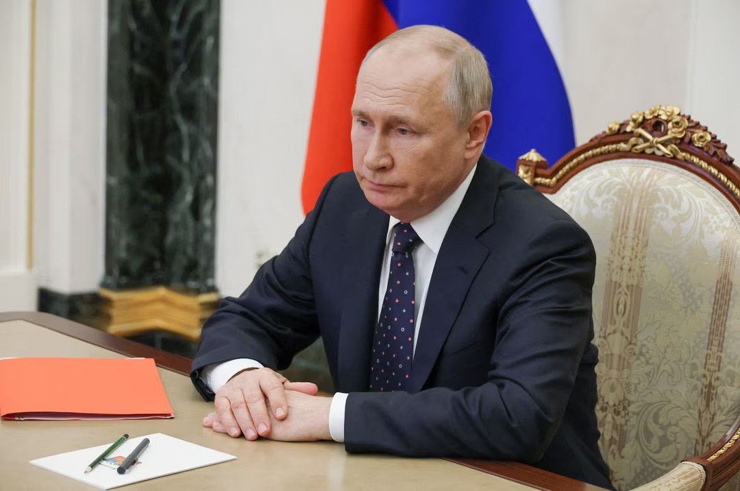 Putin orders Wagner fighters to sign oath of allegiance