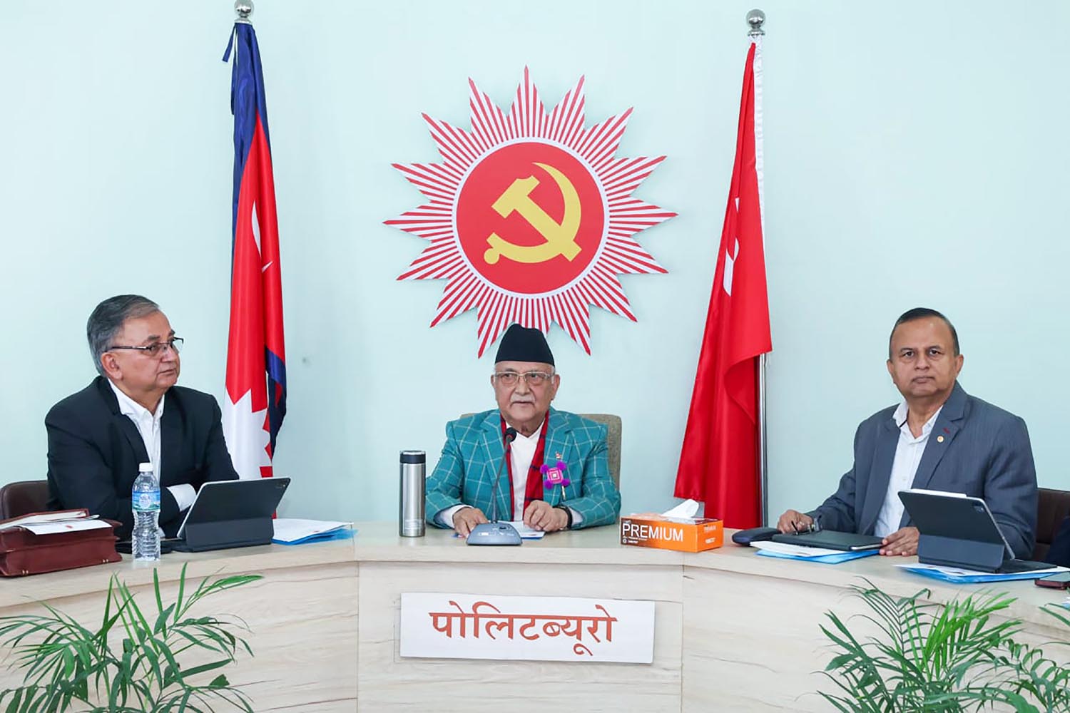 CPN-UML one on contesting next elections alone