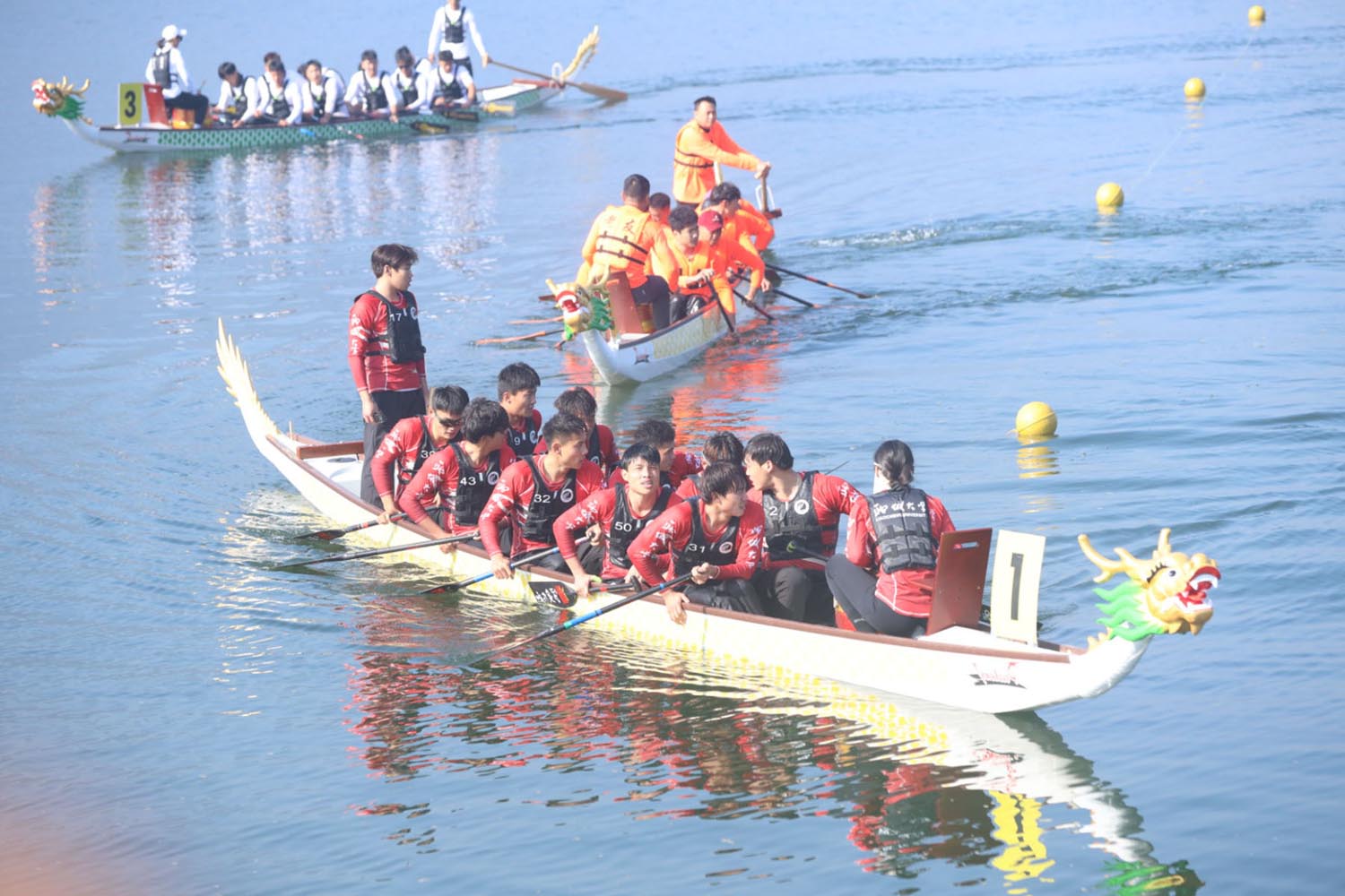 Chinese team wins Dragon Boat Festival title in Pokhara; Nepali side falls short