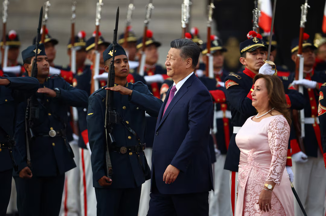 Starting his trip to Latin America, Xi Jinping opens a huge port in Peru financed by China