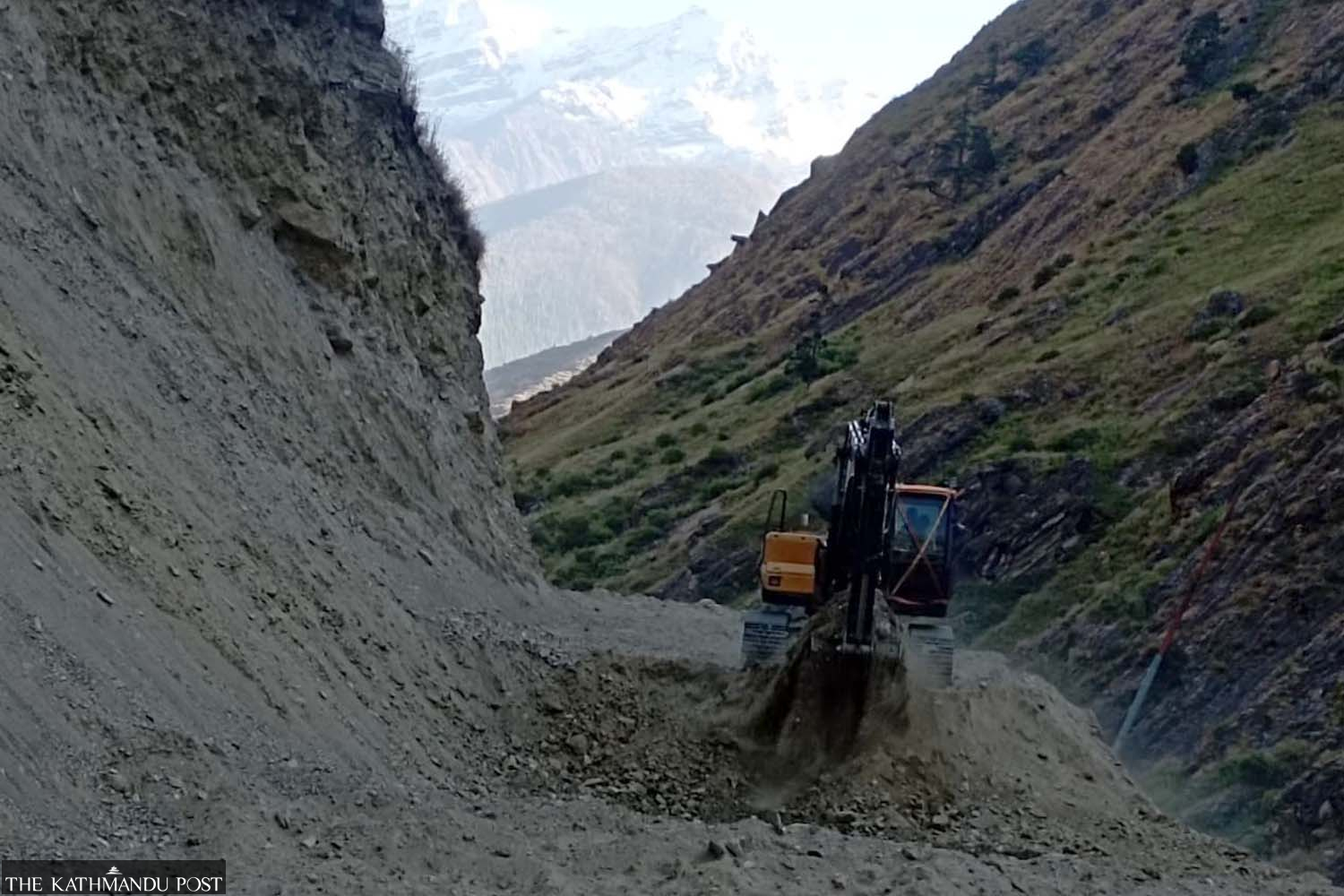 Roads to Tibet dragging in the slow lane