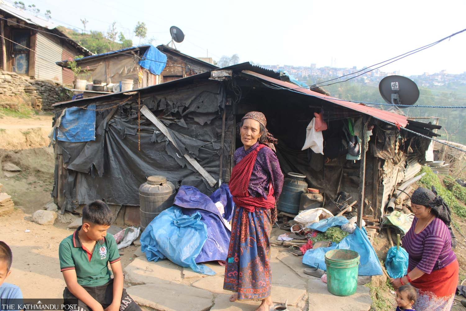 Many of the annoying families of the earthquake in Gurge and Sindwalcook are still suffering from huts