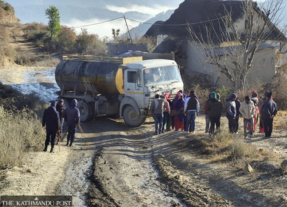 Locals in Rolpa reignite protests against illegal limestone mining