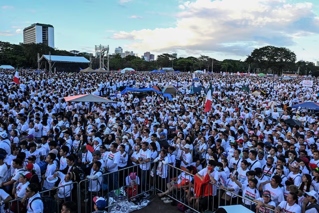Thousands of anti-graft protesters take to streets of Philippines capital for second day