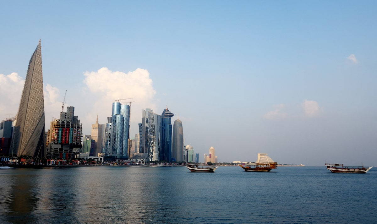 Migrant workers can strike under new Qatari labour law