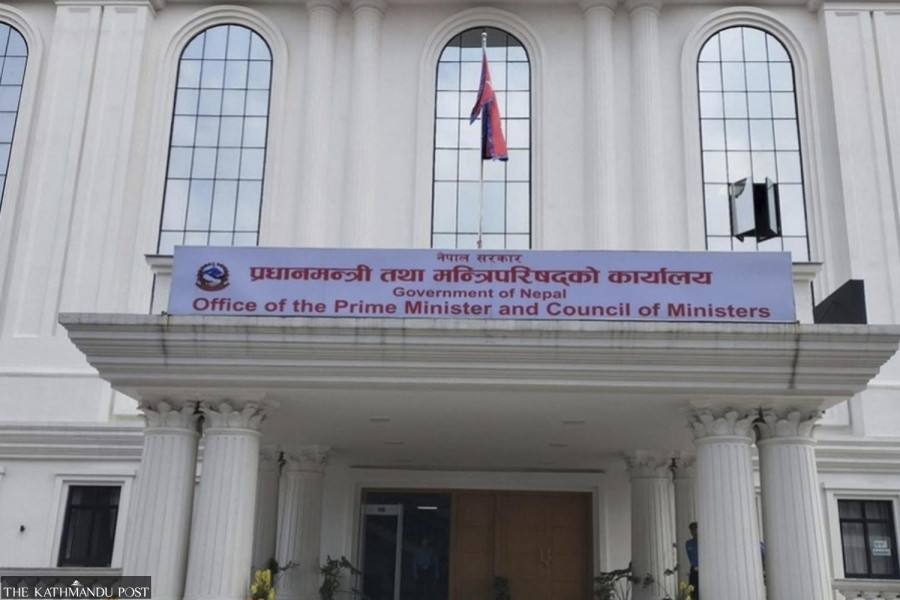 Government to cut around 1,800 civil service posts in bureaucracy overhaul