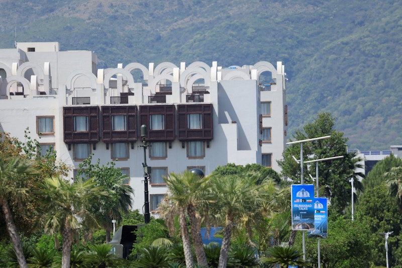 Iran may join peace talks after Pakistan works to end US blockade, Iran source says