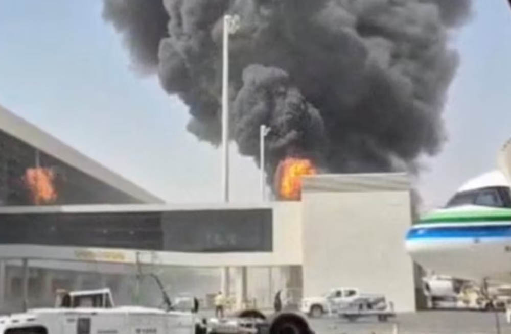Plane damaged at Riyadh airport as Houthis escalate attacks, sources say