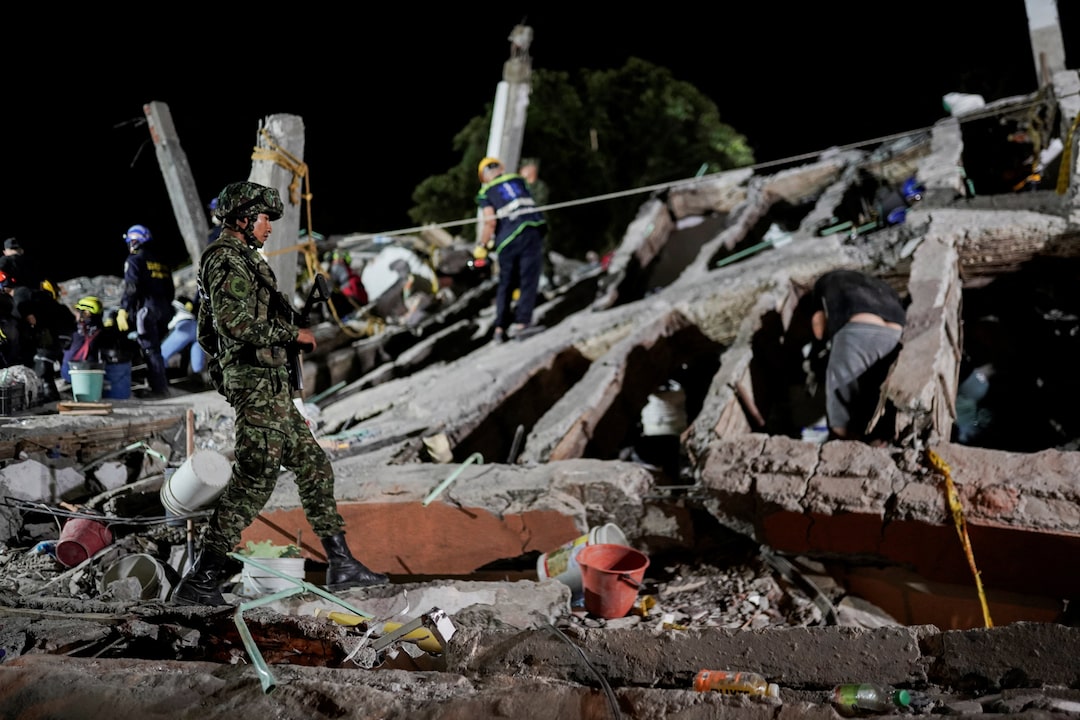Colombia quake death toll tops 250 as rescuers race to find survivors