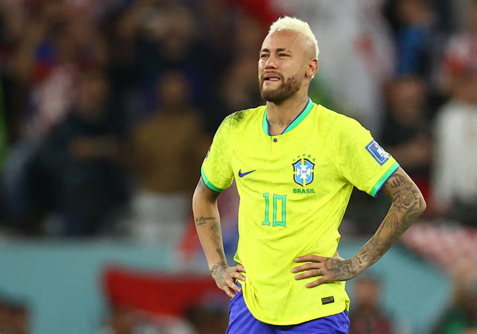 Neymar suffers calf injury but expected to join Brazil camp ahead of World Cup