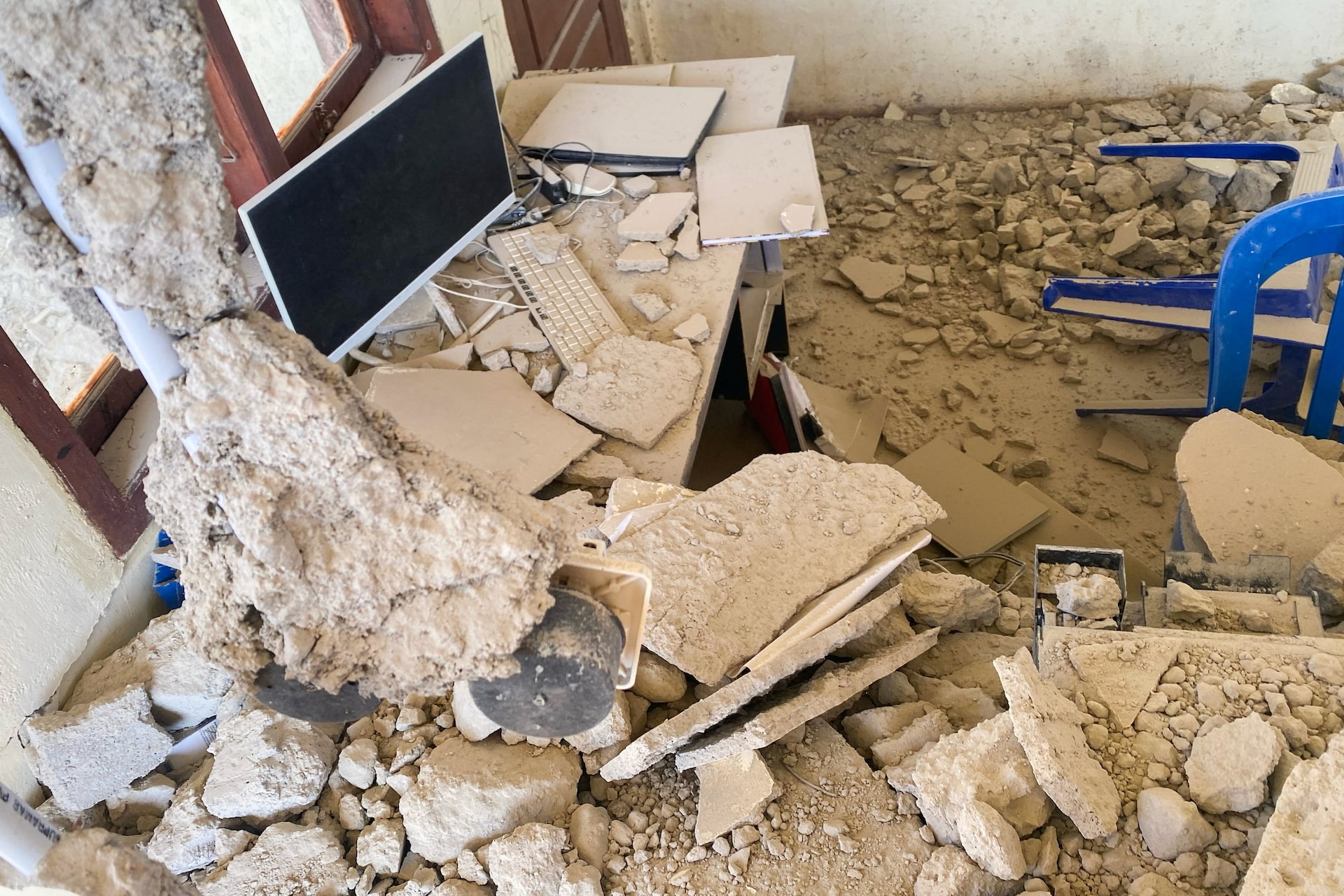 At least 47 dead in eastern Indonesia after magnitude 7.7 quake